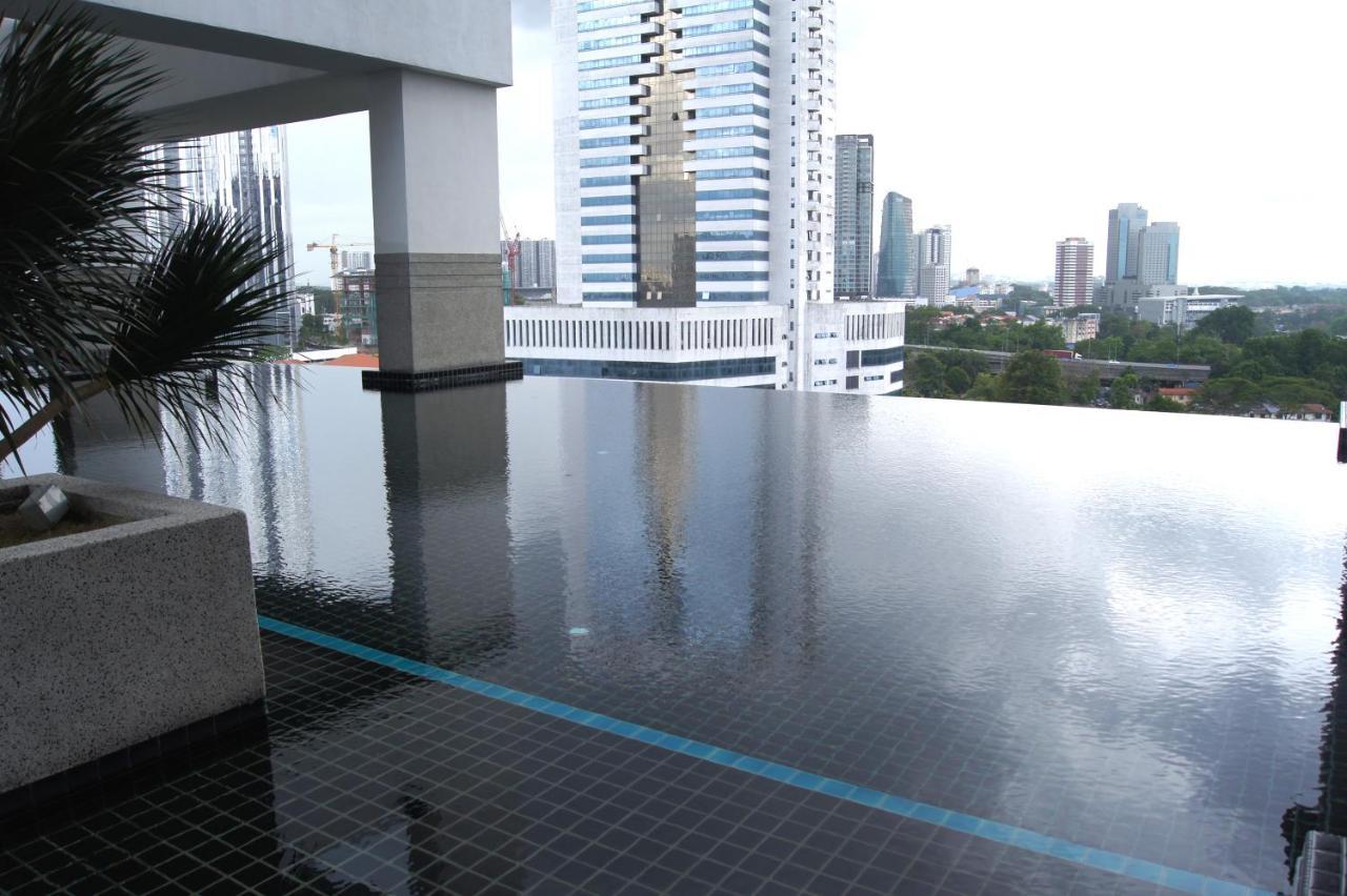 Twin Galaxy Suites By Iconic Bliss Johor Bahru Exterior photo