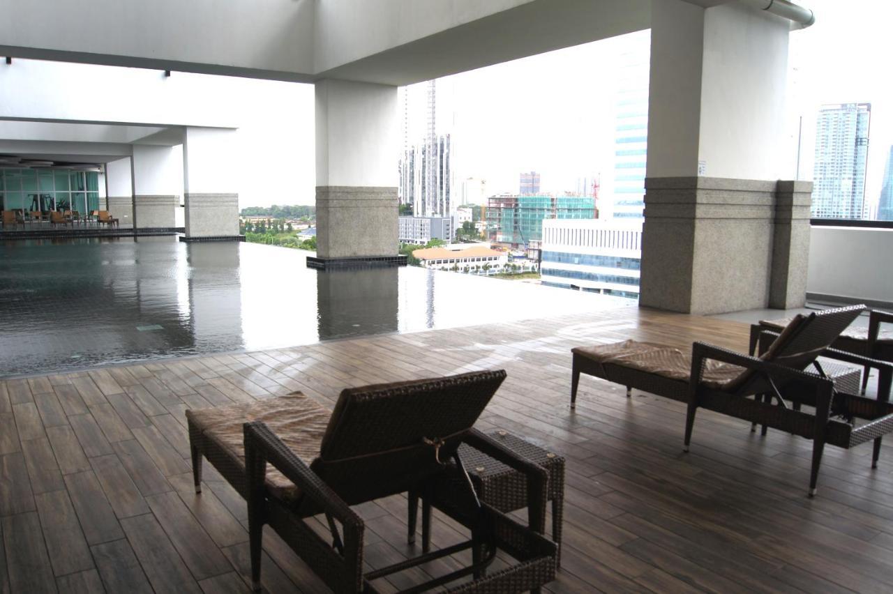 Twin Galaxy Suites By Iconic Bliss Johor Bahru Exterior photo